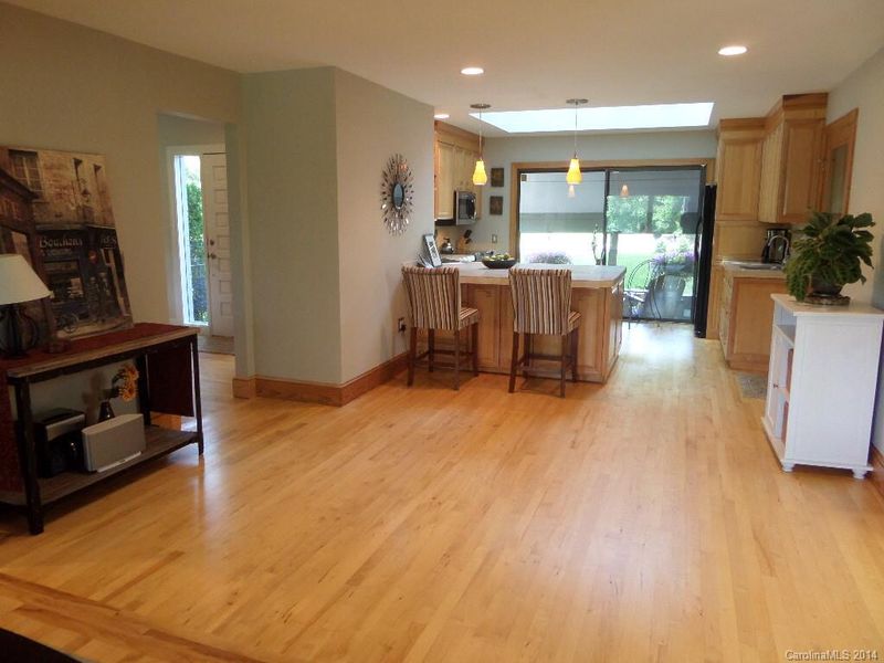 9225 Deerpark Ln, Charlotte, NC 28277