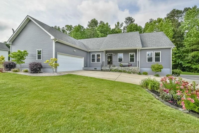 10773 Kingsview Dr, Davidson, NC 28036
