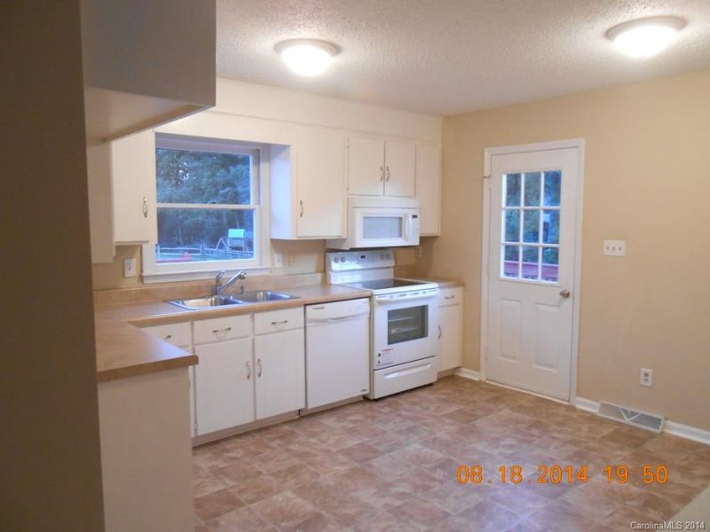 2209 Bowbrook Trl, Matthews, NC 28104