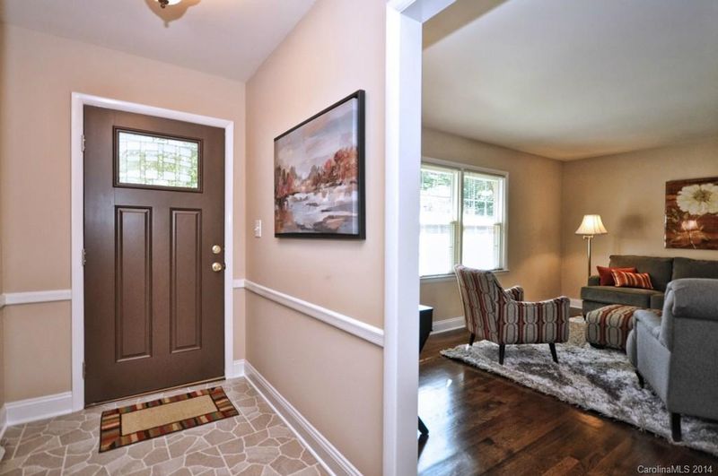 6100 Wheeler Dr, Charlotte, NC 28211