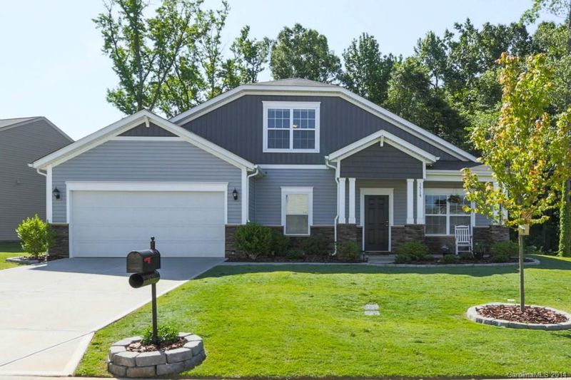1519 Yellow Daisy Dr, Matthews, NC 28104