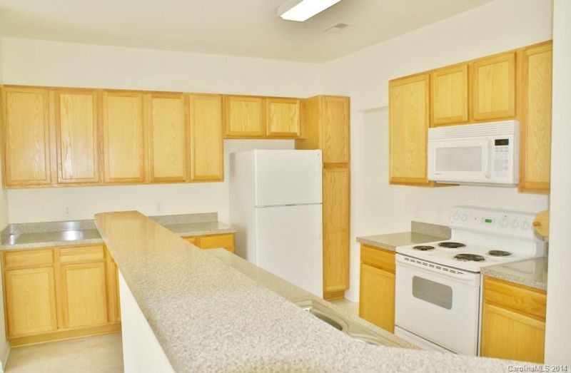 11548 Heritage Green Dr, Cornelius, NC 28031