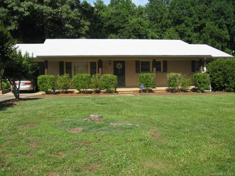 3901 Ferncliff Rd, Gastonia, NC 28056
