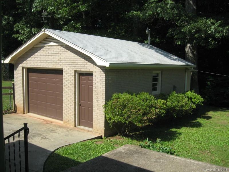 3901 Ferncliff Rd, Gastonia, NC 28056