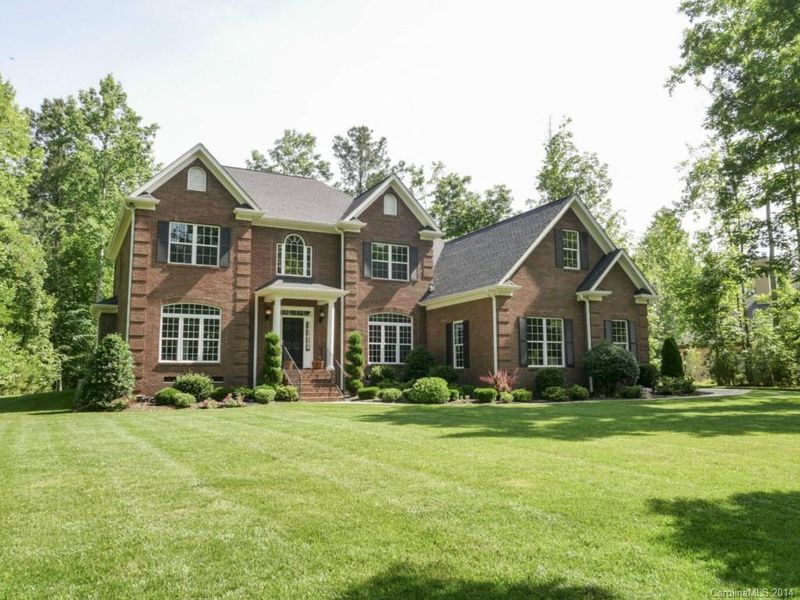 4604 River Oaks Rd, Lake Wylie, SC 29710