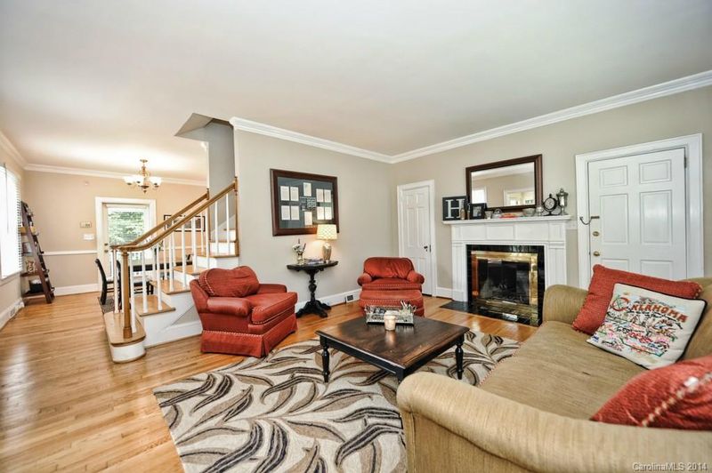 1620 Providence Rd #B, Charlotte, NC 28207