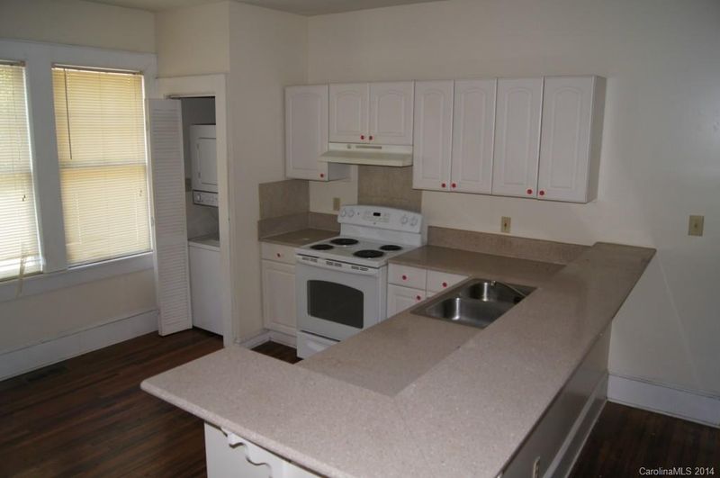 322 Walnut Ave #A, Charlotte, NC 28208