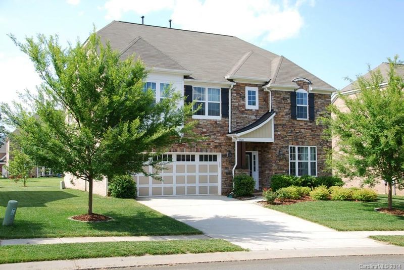 9610 Woburn Rd, Charlotte, NC 28277