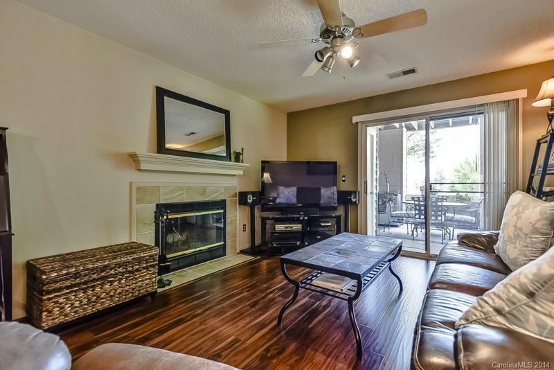 722 Southwest Dr #22, Davidson, NC 28036