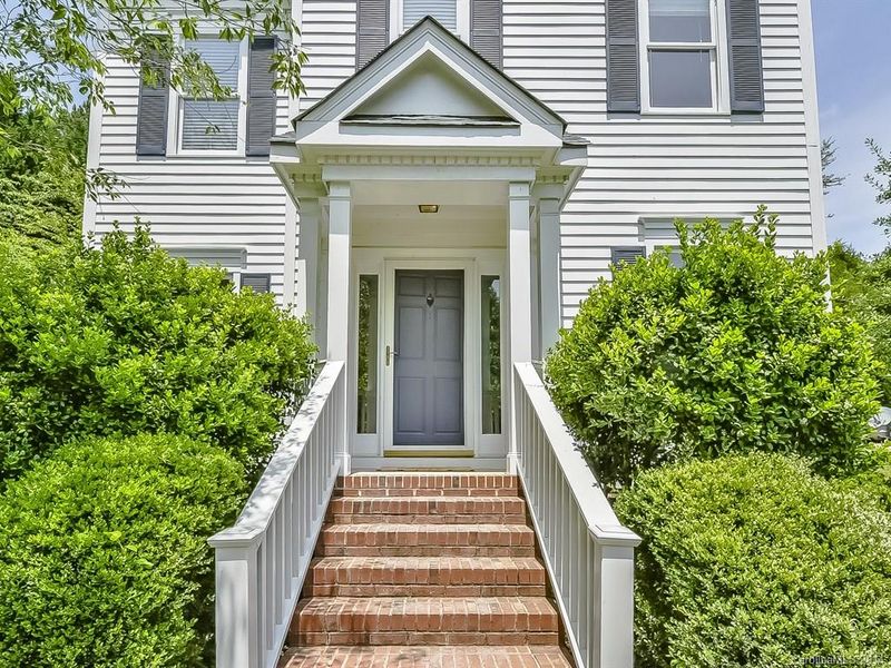 624 Ashby Dr, Davidson, NC 28036