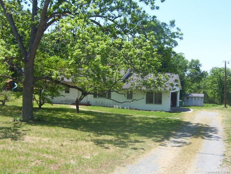 600 Wiggins Rd, Mooresville, NC 28115