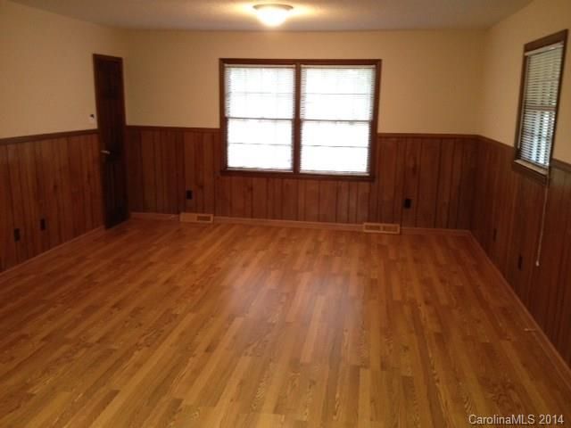 147 Jane Sowers Rd, Statesville, NC 28625