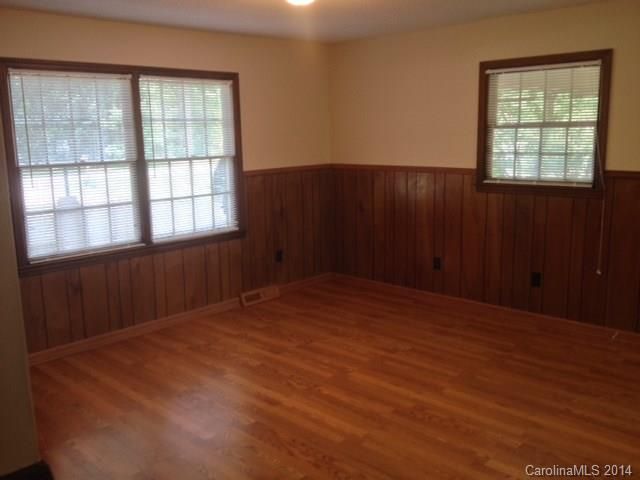 147 Jane Sowers Rd, Statesville, NC 28625