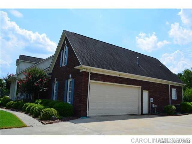 7159 Bovine Ln, Harrisburg, NC 28075