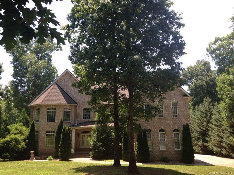 142 Oasis Ln, Mooresville, NC 28117