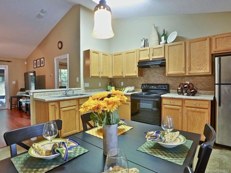 5133 Deerton Rd, Charlotte, NC 28269