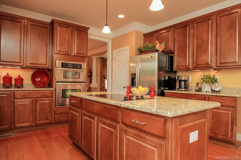 2588 S Shanklin Ln, Denver, NC 28037
