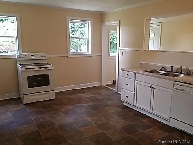 328 North Ave, Troutman, NC 28166