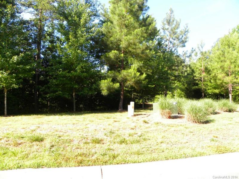 636 Elmhurst Dr, Fort Mill, SC 29716