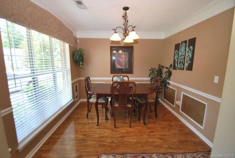 211 Forest Pond Rd, Kannapolis, NC 28083