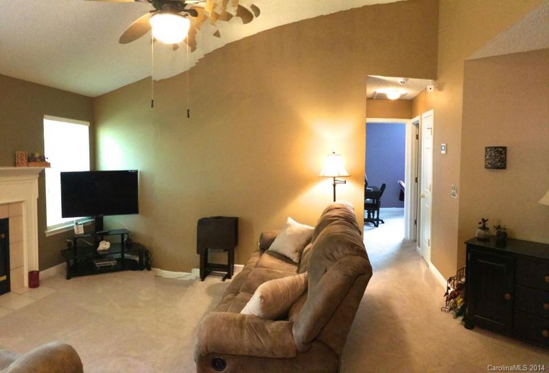 1022 Valley Forge Dr, Clover, SC 29710