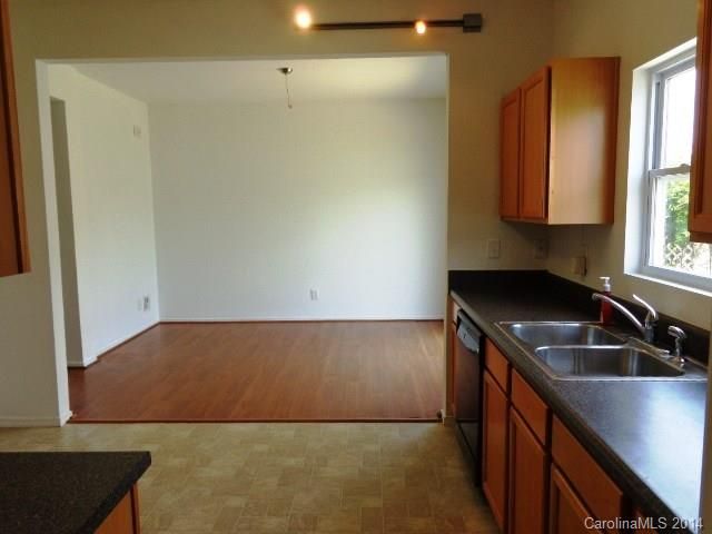 1724 Hollybrook Ave, Gastonia, NC 28054