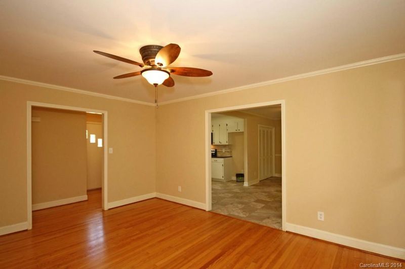 1240 Castlegate St, Gastonia, NC 28054