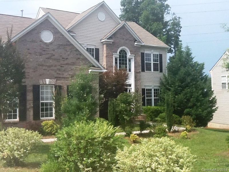 4949 Summerside Dr, Clover, SC 29710