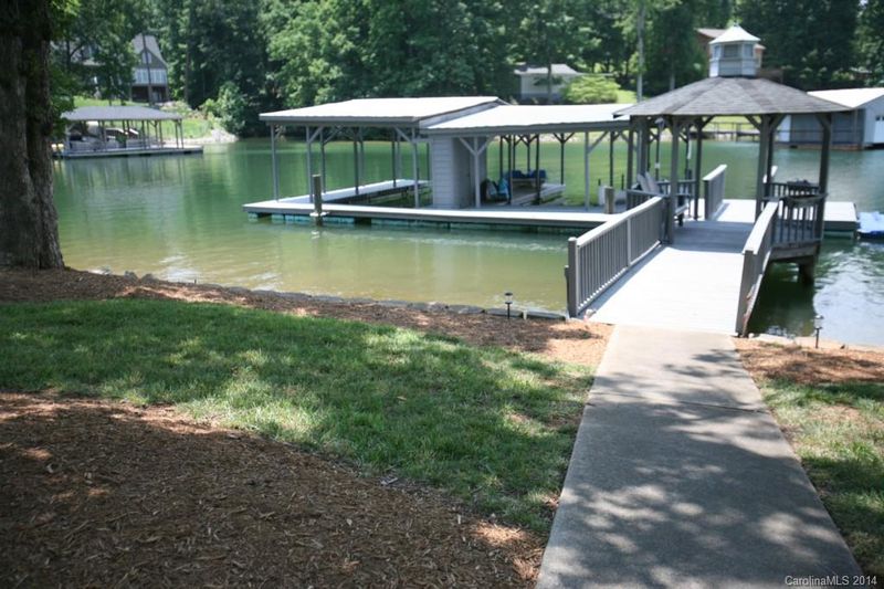 5109 Independence Ln, Denver, NC 28037