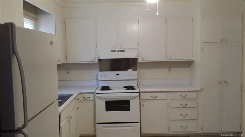 6232 Bridgeport Dr, Charlotte, NC 28215