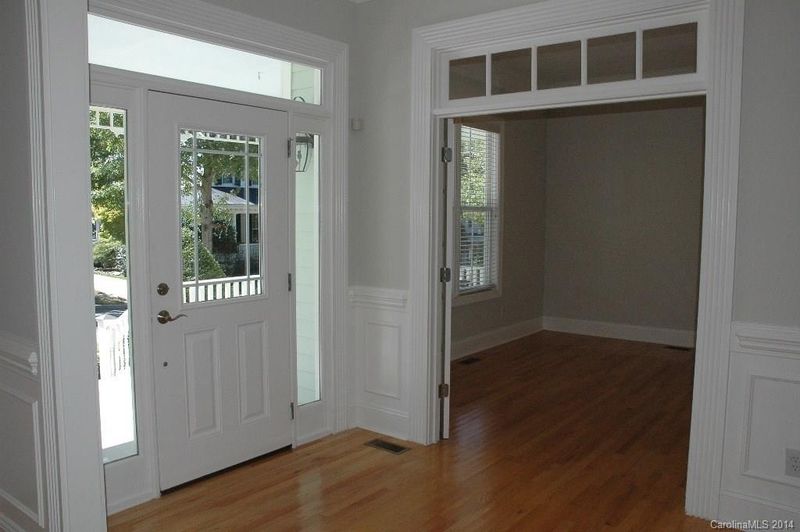 606 Wolfe St, Davidson, NC 28036