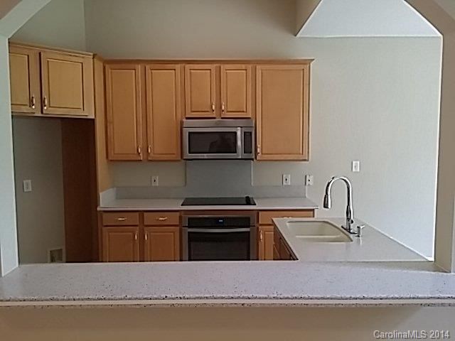 2569 Penngate Dr, Sherrills Ford, NC 28673