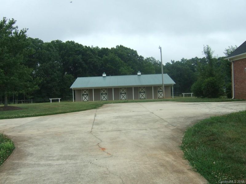 1890 St Marks Church Rd, Crouse, NC 28033