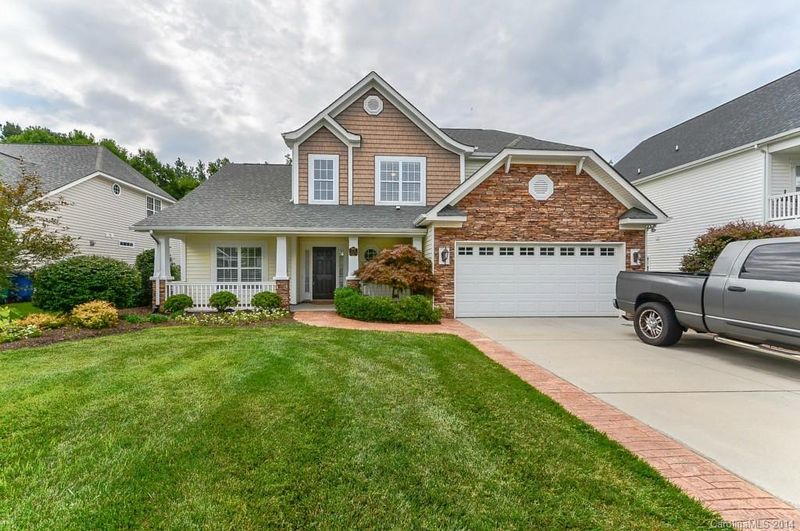 1025 Saint Johns Ave, Matthews, NC 28104