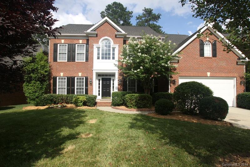 5734 Summerston Pl, Charlotte, NC 28277
