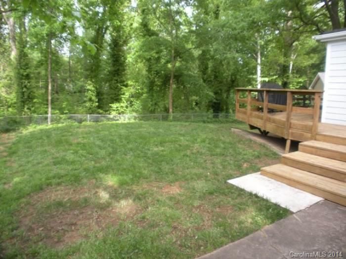 4225 Darwin Cir, Charlotte, NC 28209