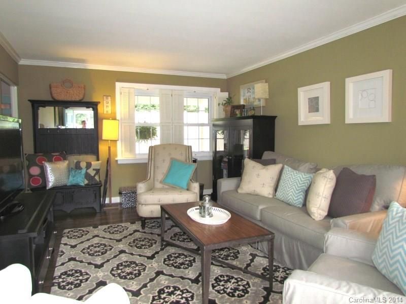 621 NW 4th Ave, Hickory, NC 28601
