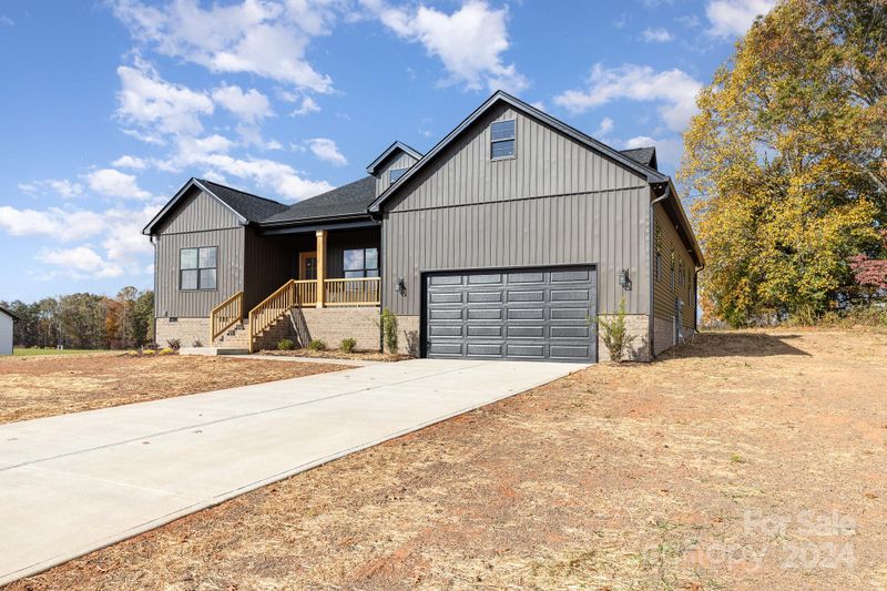 150 Galliher Rd, Harmony, NC 28634