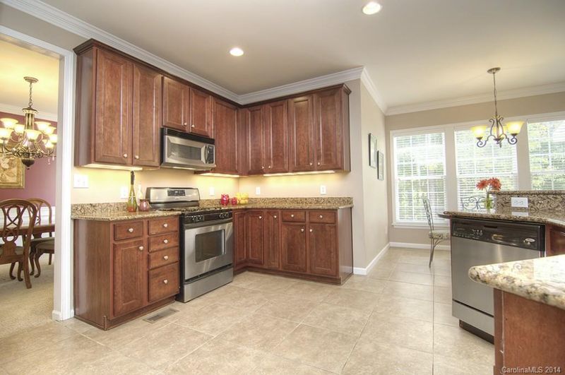 1621 Scotch Pine Ln, Tega Cay, SC 29708