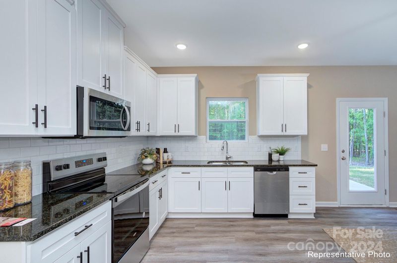 241 Robinson Clemmer Rd, Dallas, NC 28034
