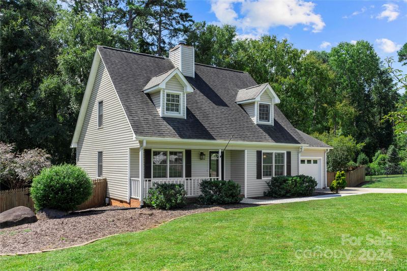 4520 Huntington Dr, Gastonia, NC 28056