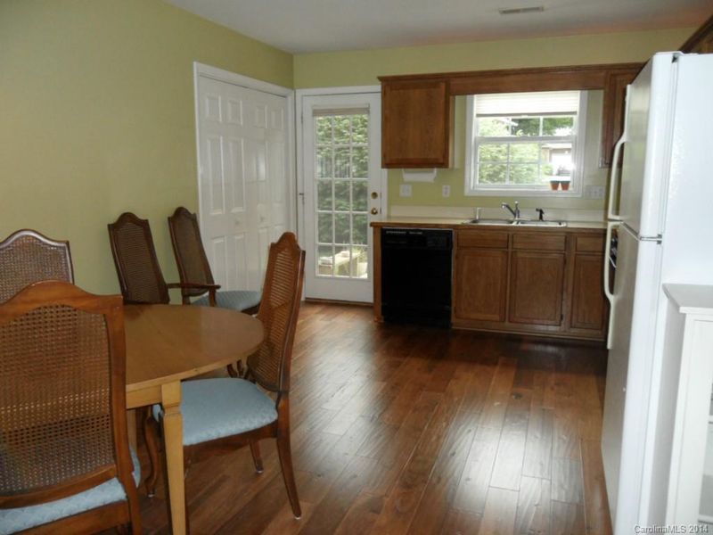 2417 23rd Street Dr #3, Hickory, NC 28601