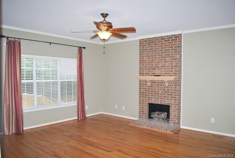 8816 Arbor Glen Ln, Charlotte, NC 28210