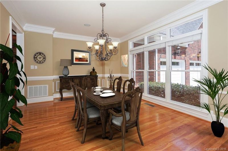 152 Marstons Mill Dr, Mooresville, NC 28117