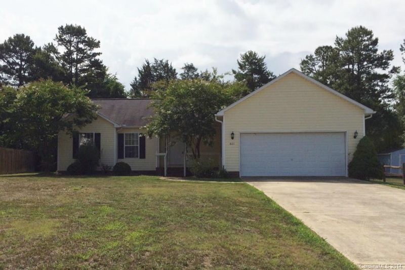 821 Highlander Ct, Concord, NC 28025