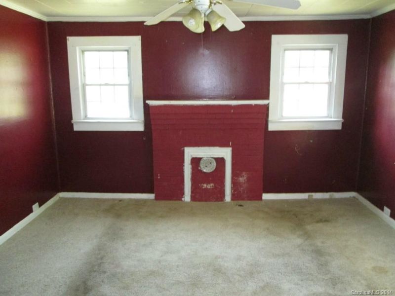 704 Laura Ave, Kannapolis, NC 28083