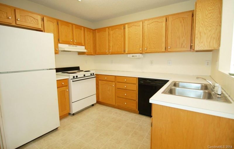 5800 Barefoot Ln, Indian Trail, NC 28079