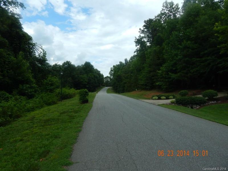 8017 Summit Ridge Dr, Catawba, NC 28609
