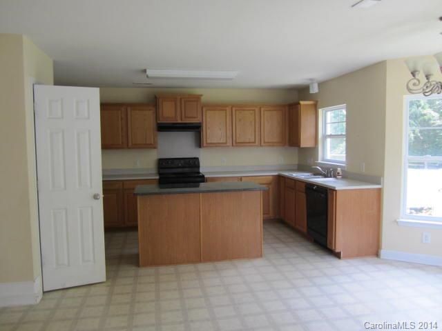 5016 Stone Park Dr, Charlotte, NC 28269