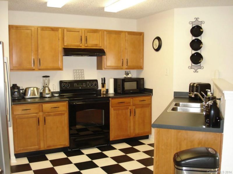 1448 Tygress St, Kannapolis, NC 28081